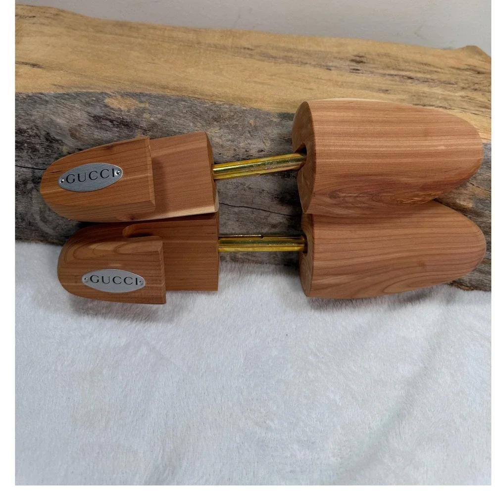 Gucci Cedar Wood Shoe Trees Adjustable Men's Luxury Shoe Care Pair Italy Logo - Picture 2 of 5